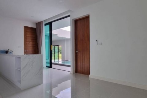 Villa in Pattaya, Thailand 5 Schlafzimmer № 132675 - Foto 6