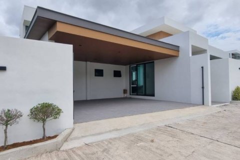 Chalet de 5 dormitorios en Pattaya, Tailandia № 132675