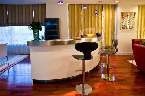 Condominio de 4 dormitorios en Bangkok, Tailandia № 143782 - foto 3