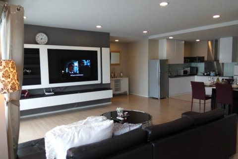 Condominio de 3 dormitorios en Bangkok, Tailandia № 143776 - foto 4