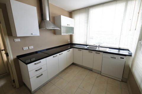 Condominio de 3 dormitorios en Bangkok, Tailandia № 143776 - foto 13