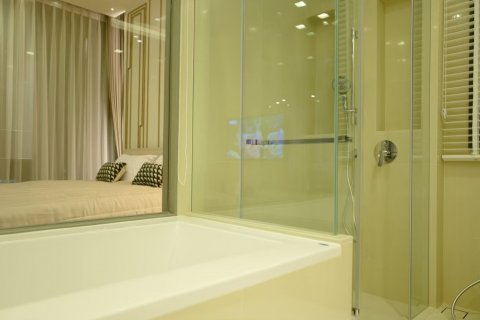 Condominio de 2 dormitorios en Bangkok, Tailandia № 143780 - foto 7