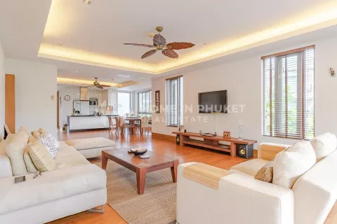 Condominio de 4 dormitorios en Phuket, Tailandia № 130993 - foto 3