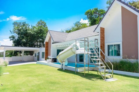 Chalet de 4 dormitorios en Hua Hin, Tailandia № 124563