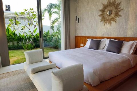 Chalet de 3 dormitorios en Phuket, Tailandia № 124558 - foto 7