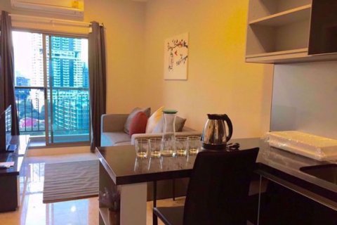 Condo à Khlong Toei, Bangkok, Thaïlande, 1 chambre № 76258 - photo 3