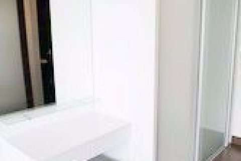 Condominio de 1 dormitorio en Watthana, Bangkok, Tailandia № 76254 - foto 4
