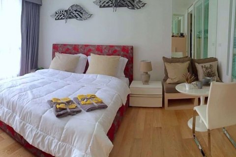 Studio in the Condo in Watthana, Bangkok, Thailand  № 76260 - photo 2