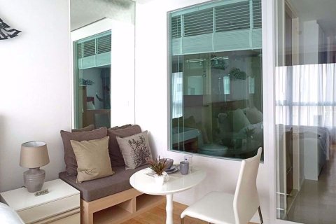 Studio in the Condo in Watthana, Bangkok, Thailand  № 76260 - photo 4