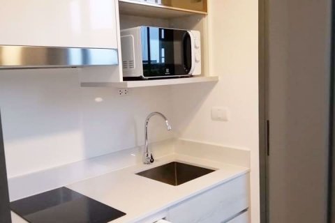 Condominio de 2 dormitorios en Phaya Thai, Bangkok, Tailandia № 76255 - foto 4