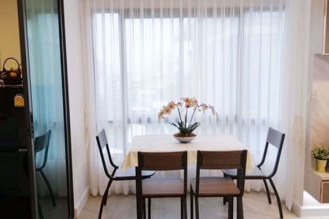 Condominio de 2 dormitorios en Phaya Thai, Bangkok, Tailandia № 76255 - foto 3