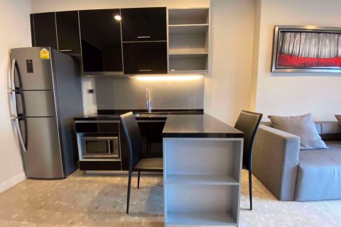 Condominio de 1 dormitorio en Khlong Toei, Bangkok, Tailandia № 76257 - foto 5
