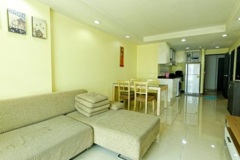 Condo in Din Daeng, Bangkok, Thailand, 2 bedrooms № 123812 - photo 5