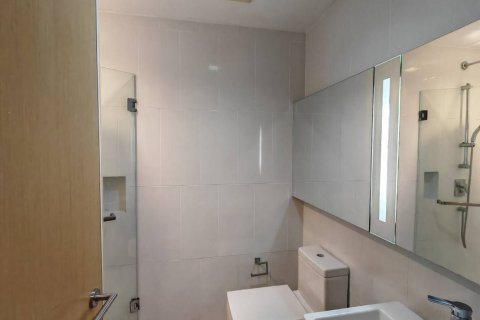 Кондоминиум с 1 спальней в Клонг Тоэй, Бангкок, Таиланд № 123810 - фото 2
