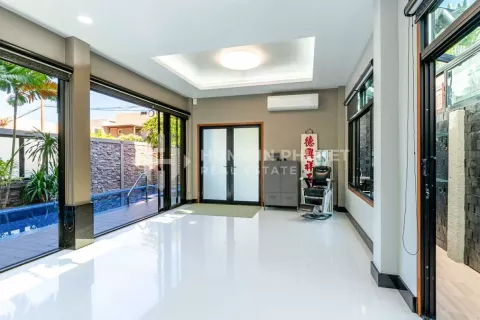 Casa de 2 dormitorios en Nai Harn Beach, Tailandia № 131594 - foto 4