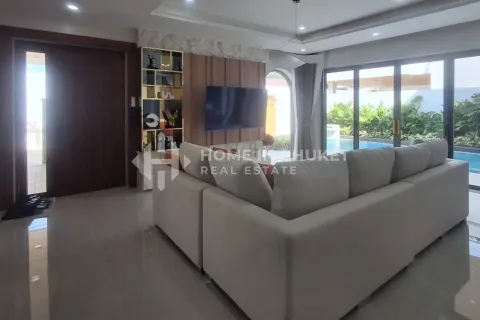 Casa de 4 dormitorios en Phuket, Tailandia № 131597 - foto 2