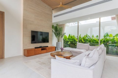 Chalet de 4 dormitorios en Phuket, Tailandia № 119632 - foto 8