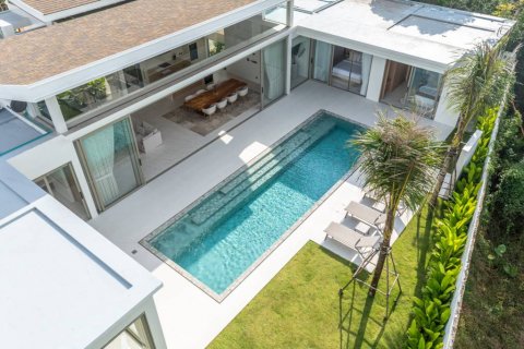 Villa in Phuket, Thailand 4 Schlafzimmer № 119632