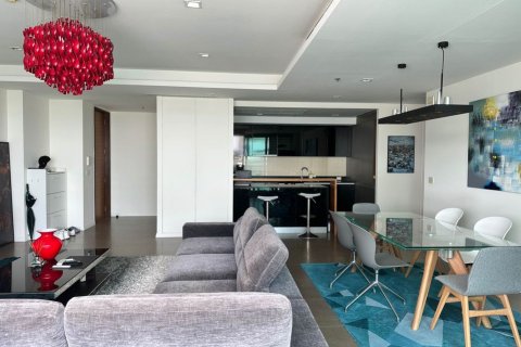 Condominio de 3 dormitorios en Sathon, Bangkok, Tailandia № 143264 - foto 2