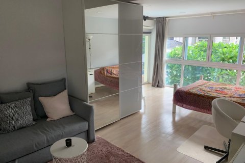 Casa de 4 dormitorios en Bangkok, Tailandia № 104526 - foto 11