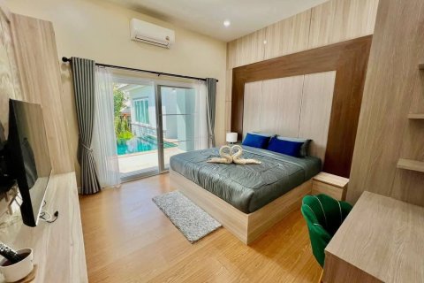 Casa de 4 dormitorios en Pattaya, Tailandia № 144462 - foto 15