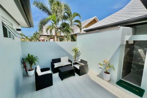 Casa de 4 dormitorios en Pattaya, Tailandia № 144462 - foto 6