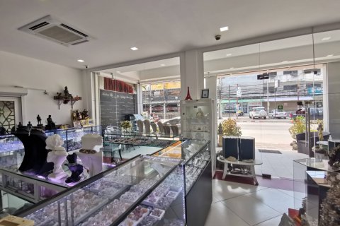 Local comercial 384 m2 en Pattaya, Tailandia № 144459 - foto 9