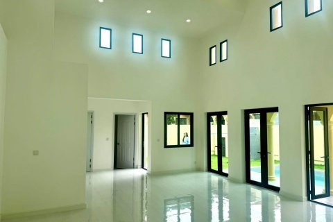 Casa de 3 dormitorios en Chon Buri, Tailandia № 144463 - foto 7