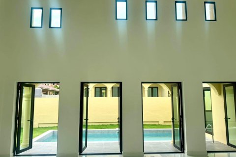 Casa de 3 dormitorios en Chon Buri, Tailandia № 144463 - foto 11