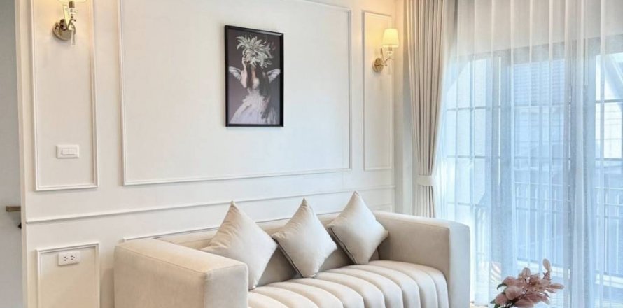 Casa de 4 dormitorios en Samut Prakan, Tailandia № 125814