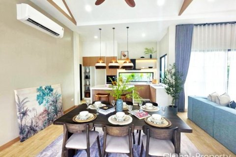 Casa de 3 dormitorios en Pattaya, Tailandia № 132299 - foto 6