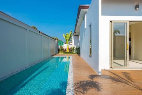 Chalet de 3 dormitorios en Phuket, Tailandia № 126000