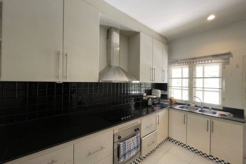Chalet de 3 dormitorios en Kathu, Tailandia № 125996 - foto 5