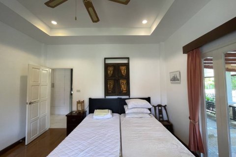 Chalet de 3 dormitorios en Kathu, Tailandia № 125996 - foto 6