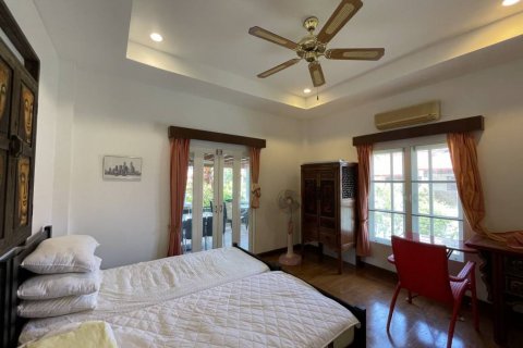 Chalet de 3 dormitorios en Kathu, Tailandia № 125996 - foto 7