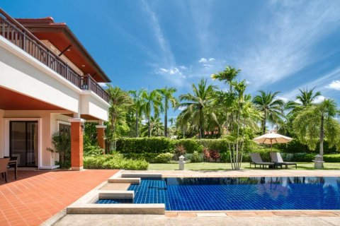 Chalet de 4 dormitorios en Phuket, Tailandia № 125999 - foto 3