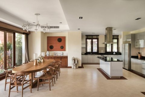Chalet de 4 dormitorios en Phuket, Tailandia № 125999 - foto 9