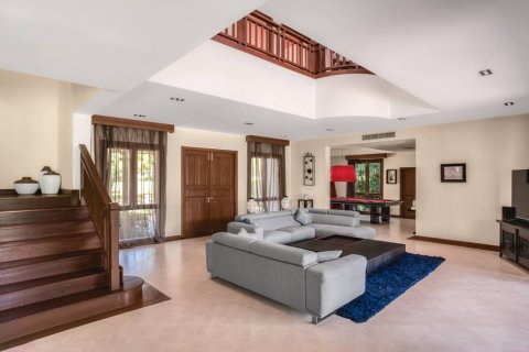 Chalet de 4 dormitorios en Phuket, Tailandia № 125999 - foto 6