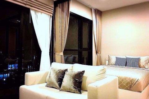 Condo à Bangkok, Thaïlande, 1 chambre à Condolette Midst Rama 9  № 77664