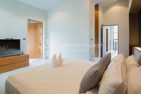 Casa de 3 dormitorios en Kamala, Tailandia № 131459 - foto 21