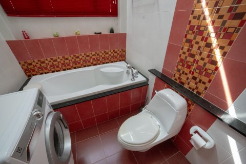 Casa de 3 dormitorios en Pattaya, Tailandia № 101293 - foto 16