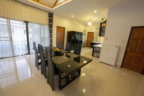 Casa de 3 dormitorios en Pattaya, Tailandia № 101293 - foto 6