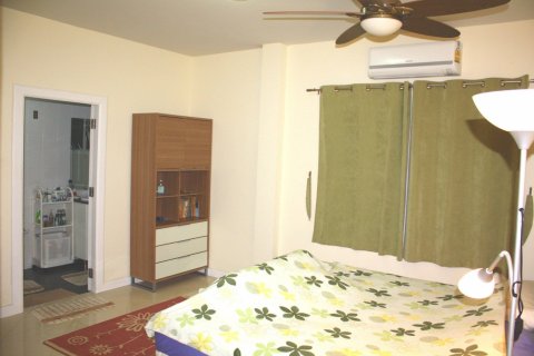 Casa de 3 dormitorios en Pattaya, Tailandia № 101296 - foto 12