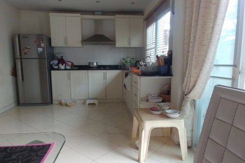 Casa de 3 dormitorios en Pattaya, Tailandia № 101296 - foto 4