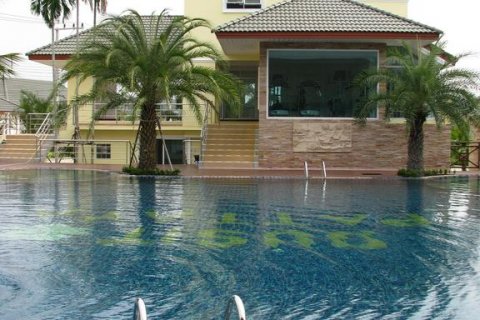 Casa de 3 dormitorios en Pattaya, Tailandia № 101297 - foto 17