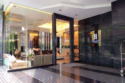 Condominio de 1 dormitorio en Watthana, Bangkok, Tailandia № 101552 - foto 13