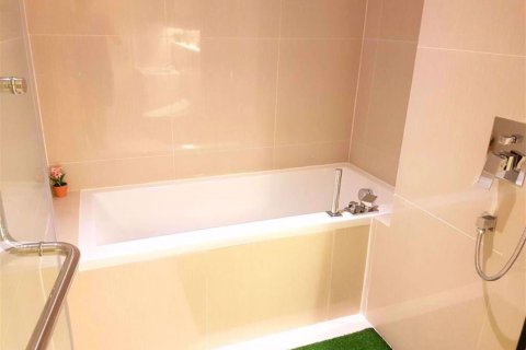 Condominio de 1 dormitorio en Watthana, Bangkok, Tailandia № 101552 - foto 7