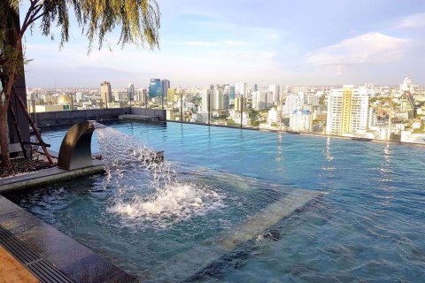 Condominio de 1 dormitorio en Watthana, Bangkok, Tailandia № 101552 - foto 15