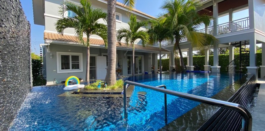 Chalet de 4 dormitorios en Chiang Mai, Tailandia № 126170