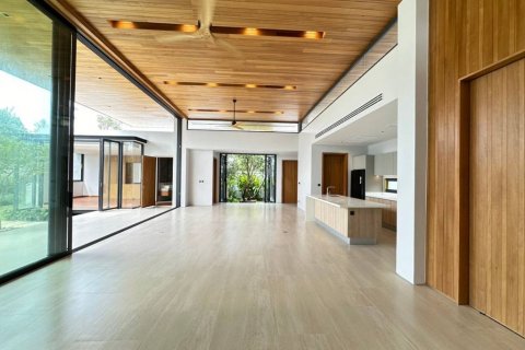 Villa in Phuket, Thailand 4 Schlafzimmer № 121039 - Foto 5